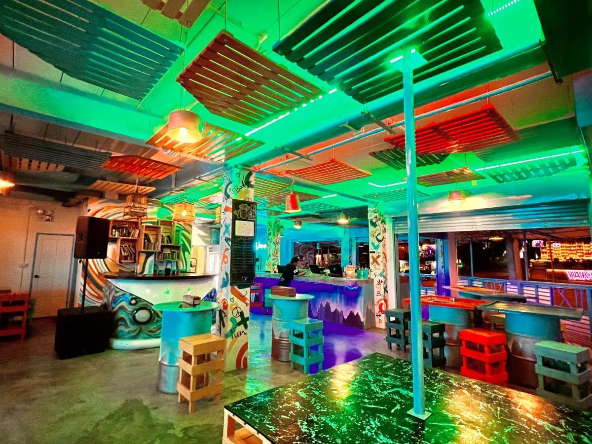 Bodega Krabi Hostel Ao Nang Buitenkant foto